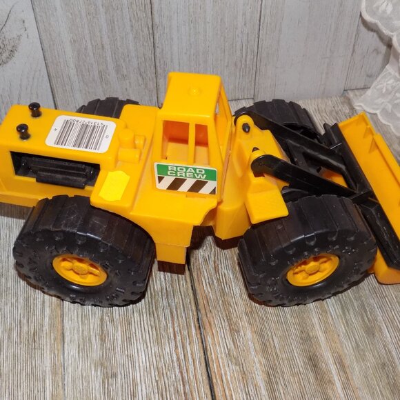 TOY TRACTOR YELLOW PLASTIC * - Picture 8 of 10